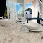 Brezza Di - Regarda Travel דירה לאזיסה
