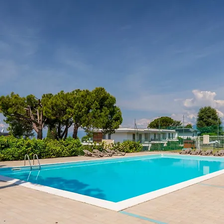 Apartment Brezza Di - Regarda Travel